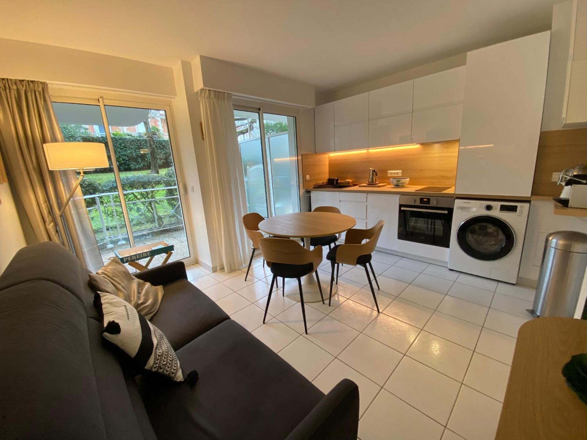 Appartement T2 En Front De Mer A Arcachon, Acces Direct Plage, Parking, Animaux Admis - Fr-1-374-201 Eksteriør billede